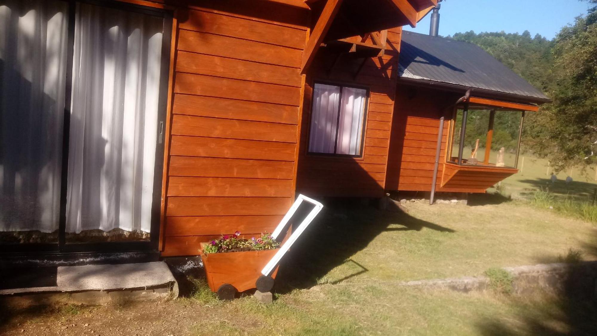 Cabanas Los Canelos Hermosa Granja En Pucon Exterior photo